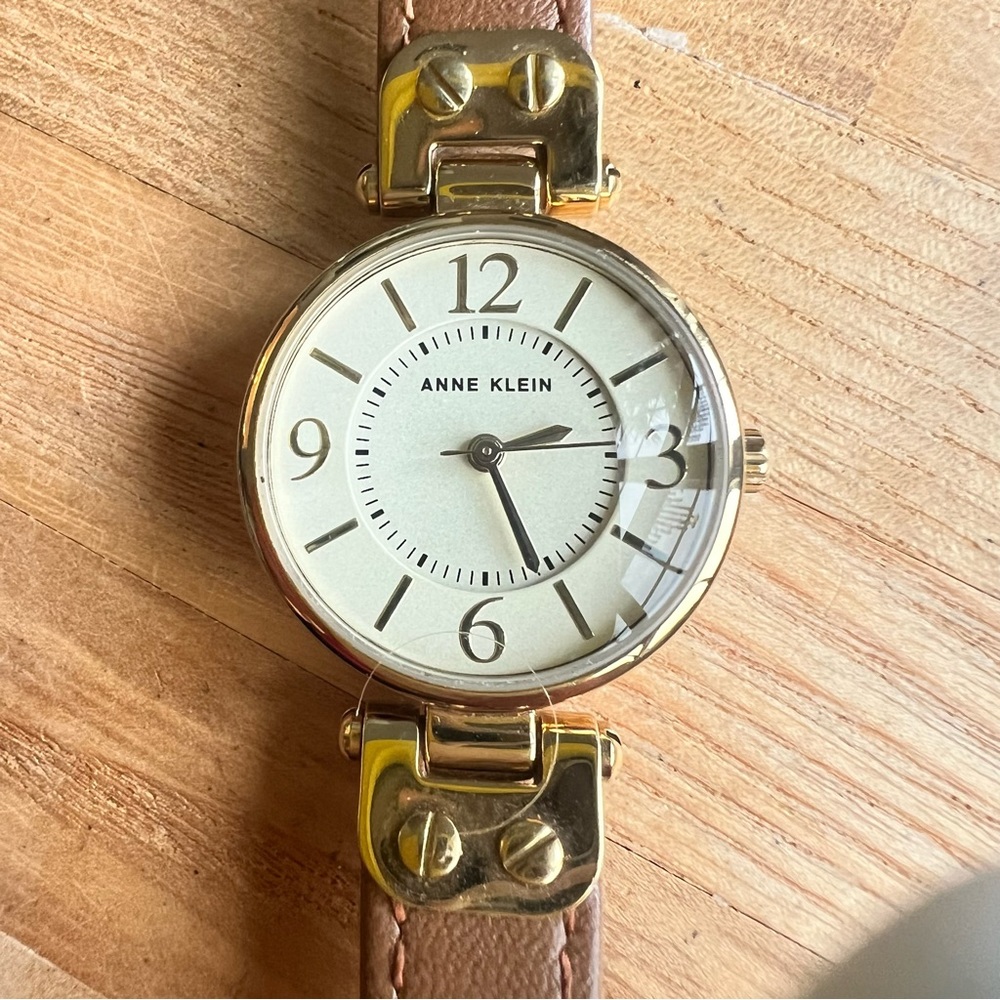 Anne Klein ladies round brown leather dress watch NEW BATTERY